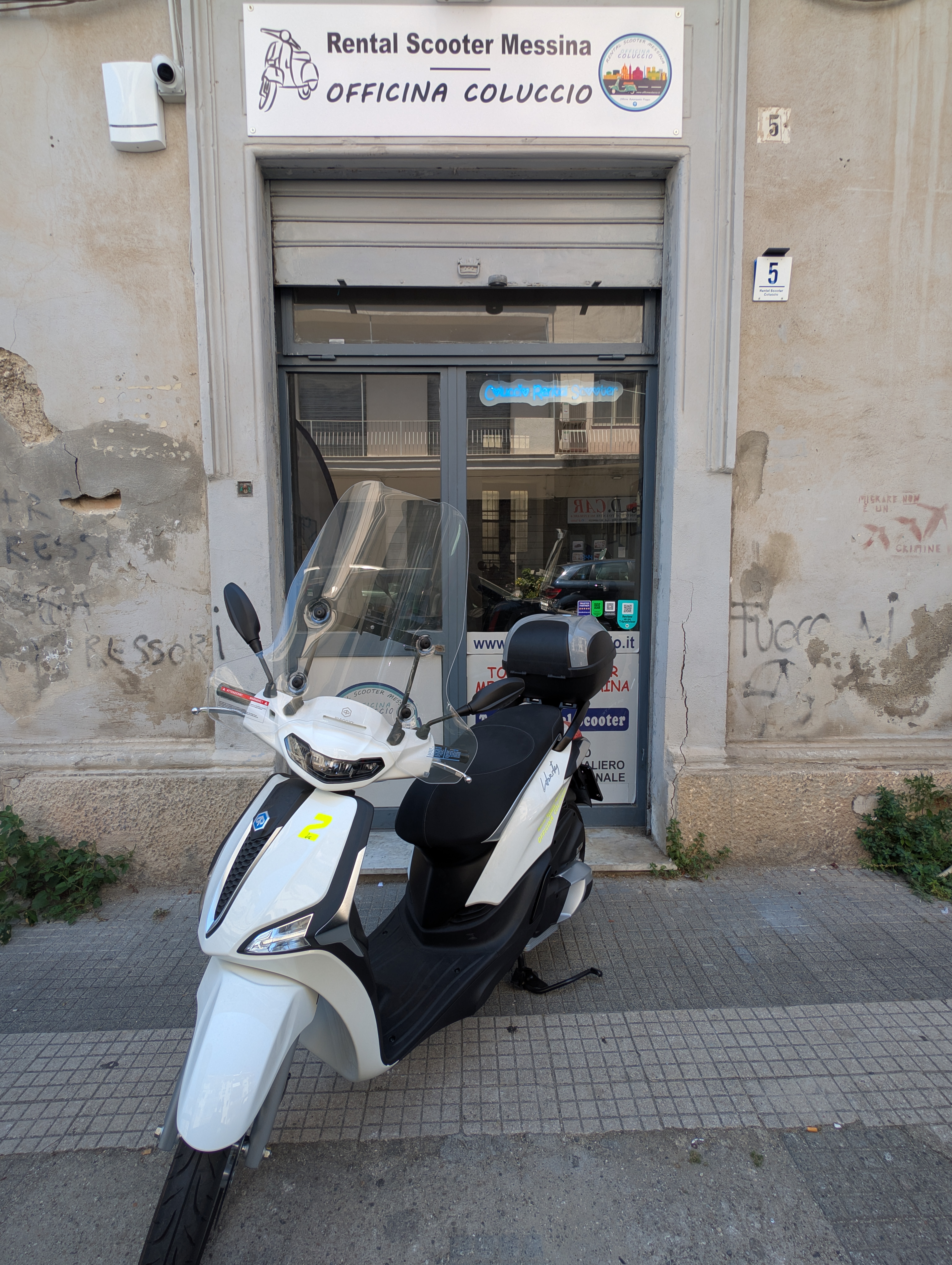 Num. 2 - Piaggio Liberty 125cc I-get